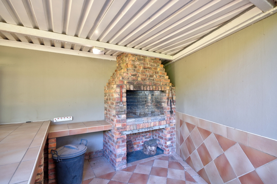 3 Bedroom Property for Sale in Sherwood Eastern Cape